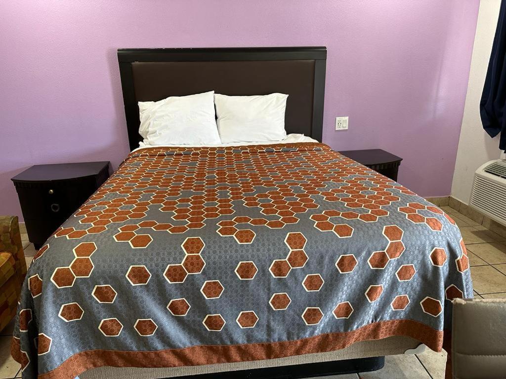 Mayo Inn Розуел Екстериор снимка