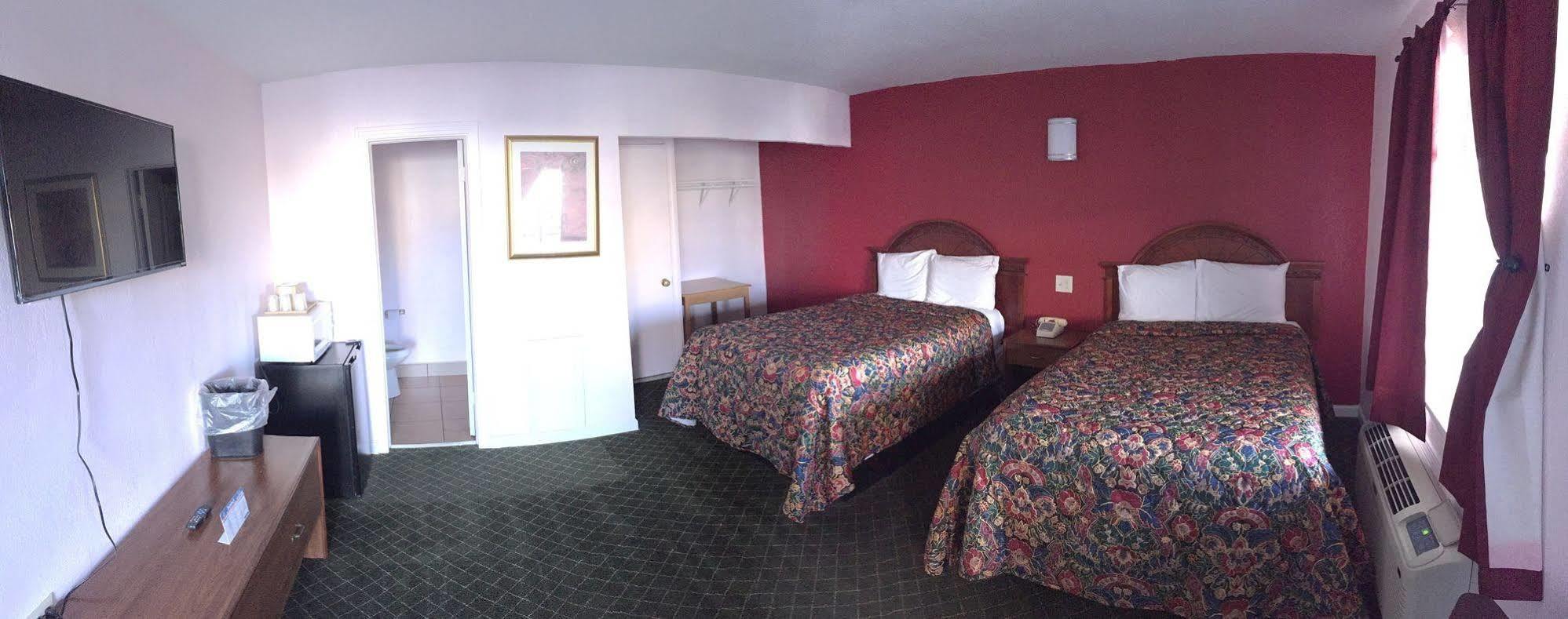 Mayo Inn Розуел Екстериор снимка