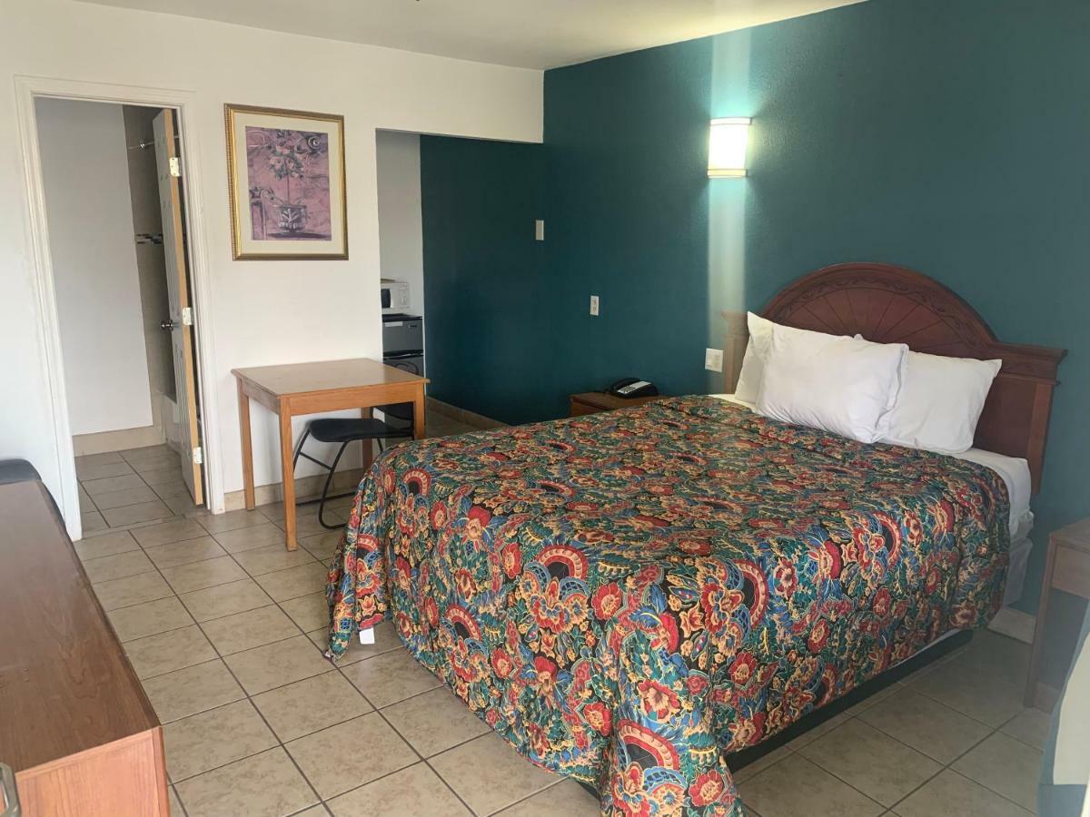 Mayo Inn Розуел Екстериор снимка